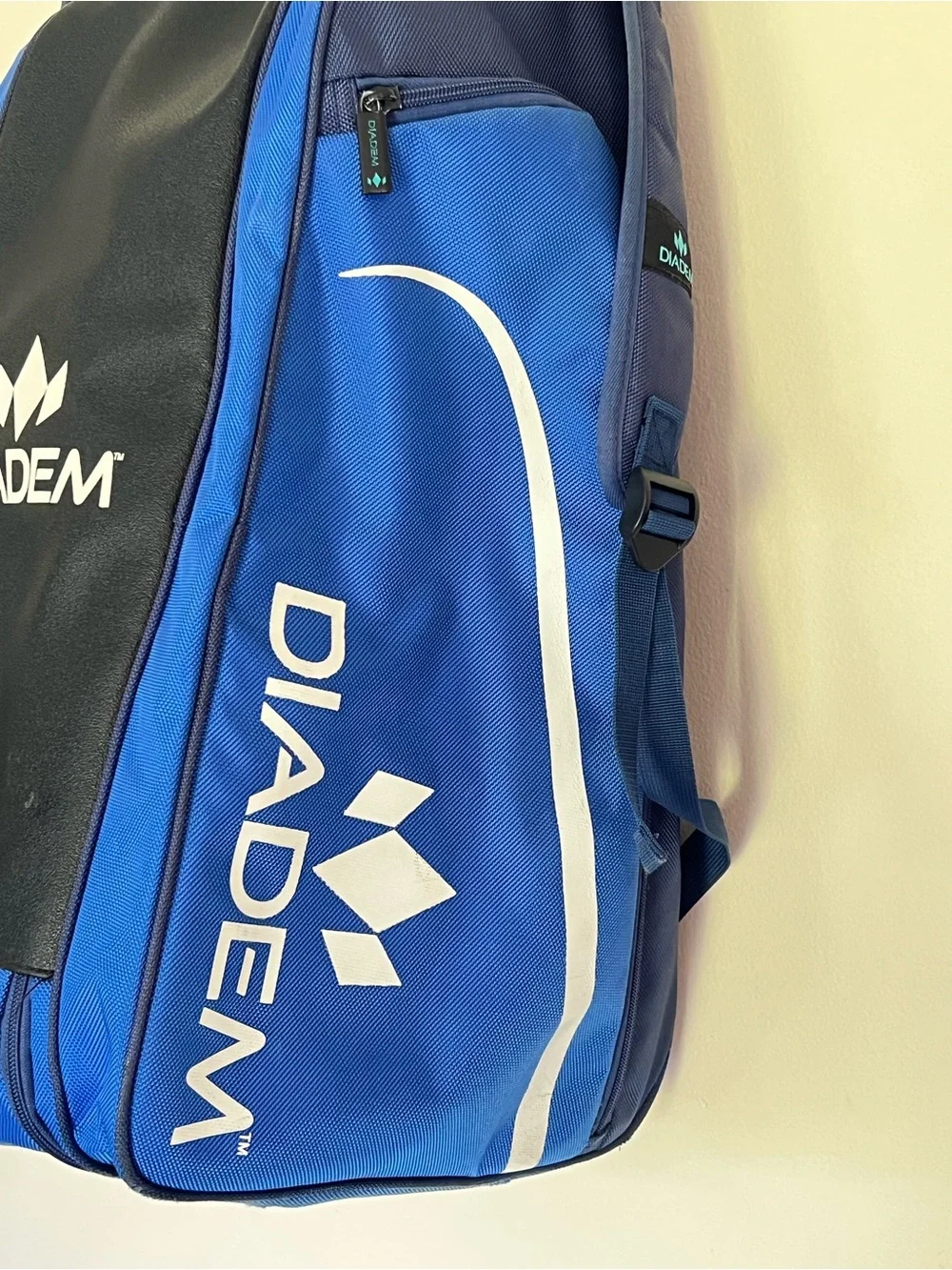 DIADEM TOUR V3 Pickleball PADDLE BAG Carry Case Blue & Black Adjustable Strap